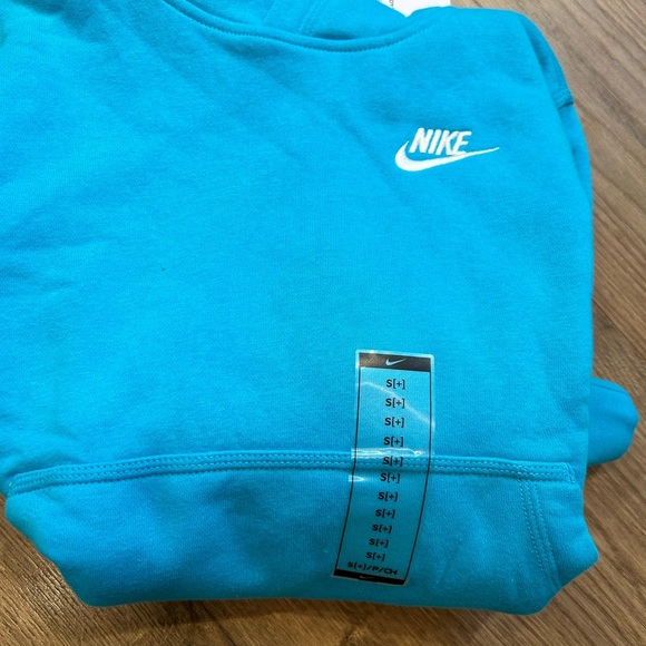 Kids Nike sweatshirt - Picture 2 of 3